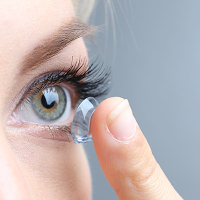 Contactlenzen indoen